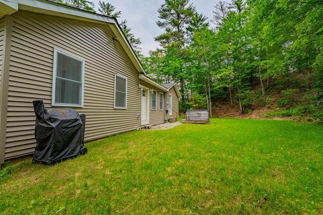 3421 River Road, Bridgewater, NH 03264