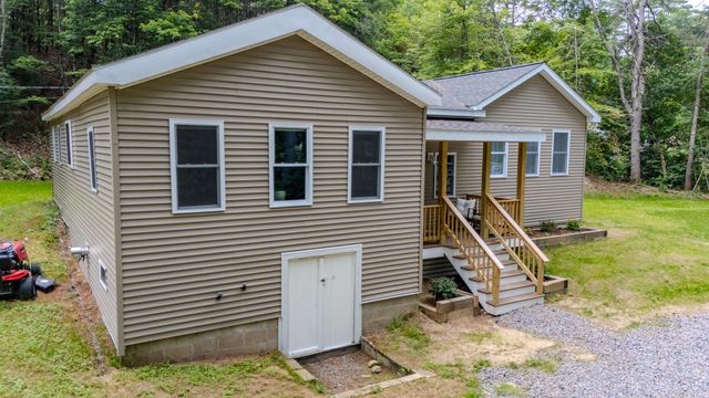 3421 River Road, Bridgewater, NH 03264