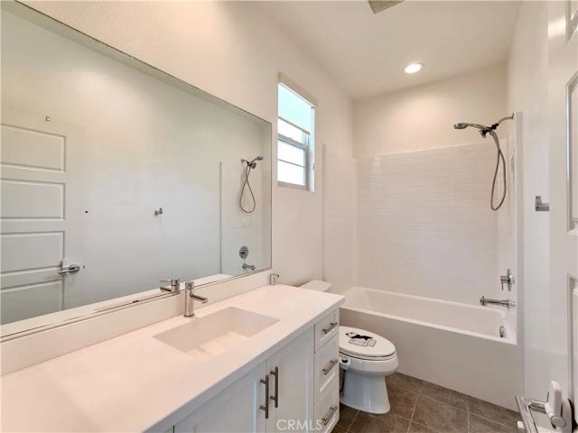 103 Menkar, Irvine, CA 92618