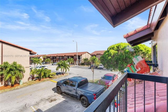 1911 SW 107th Ave 1009, Miami, FL 33165