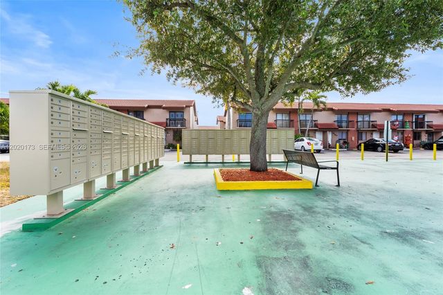 1911 SW 107th Ave 1009, Miami, FL 33165