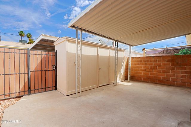 1675 W HAZELWOOD Street, Phoenix, AZ 85015