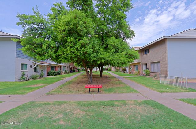 1675 W HAZELWOOD Street, Phoenix, AZ 85015
