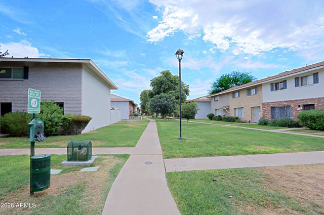 1675 W HAZELWOOD Street, Phoenix, AZ 85015