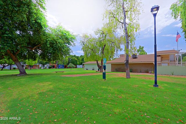 1675 W HAZELWOOD Street, Phoenix, AZ 85015
