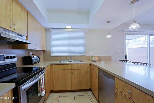 1675 W HAZELWOOD Street, Phoenix, AZ 85015