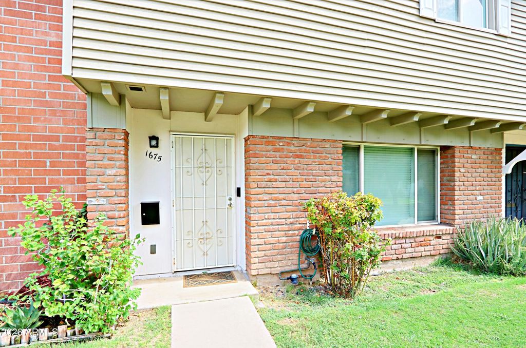 1675 W HAZELWOOD Street, Phoenix, AZ 85015 — photo 2