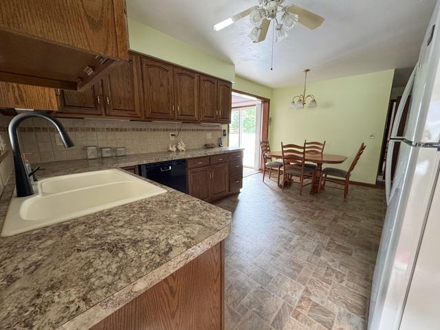 2304 Columbus Avenue, Muskegon, MI 49441