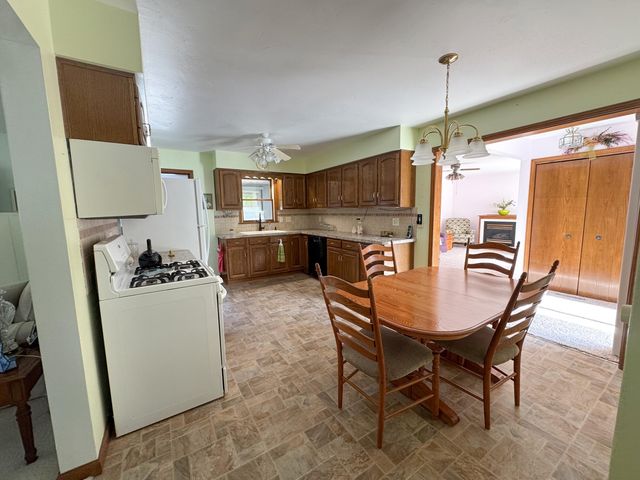 2304 Columbus Avenue, Muskegon, MI 49441