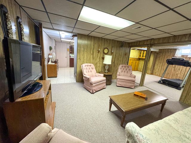 2304 Columbus Avenue, Muskegon, MI 49441