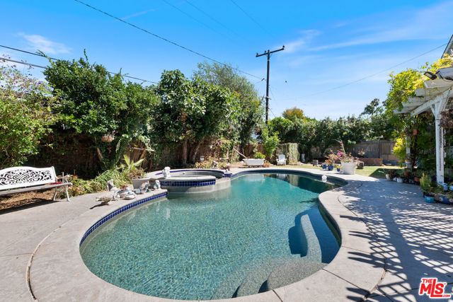 1075 Corona Lane, Costa Mesa, CA 92626