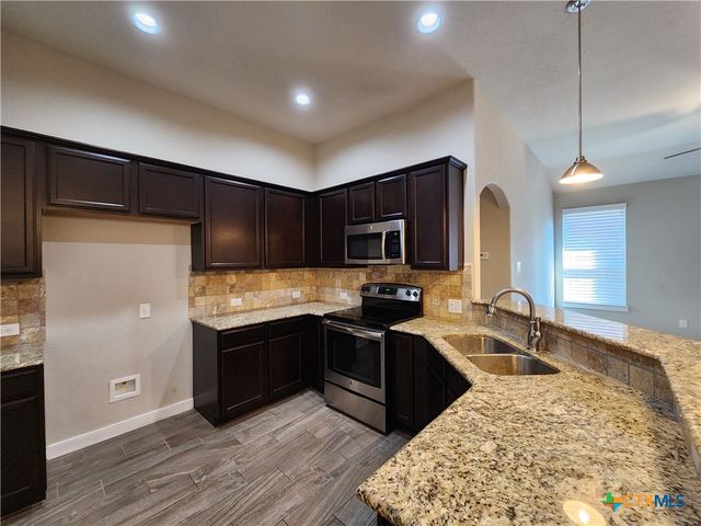 549 Creekside Forest, New Braunfels, TX 78130