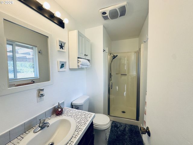303 N Hwy 101, Gearhart, OR 97138