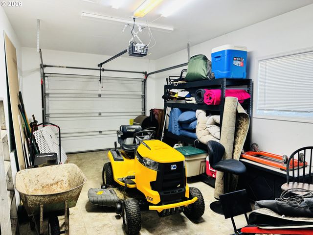 303 N Hwy 101, Gearhart, OR 97138