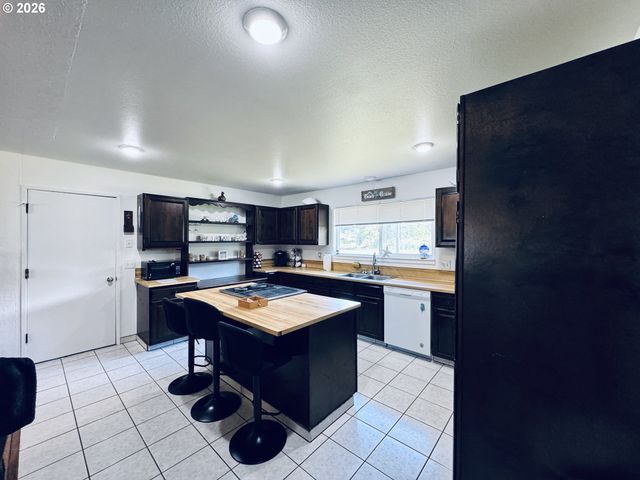 303 N Hwy 101, Gearhart, OR 97138