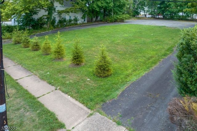 12 W Main St, Mendham Boro, NJ 07945
