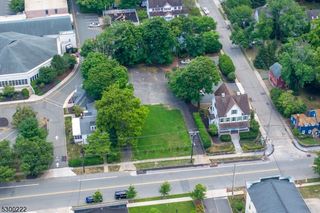 12 W Main St, Mendham Boro, NJ 07945