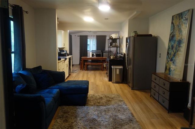 903 NW 6TH AVENUE, Gainesville, FL 32601