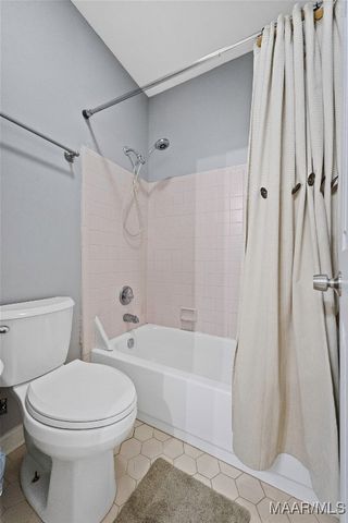 1852 Wentworth Drive, Montgomery, AL 36106