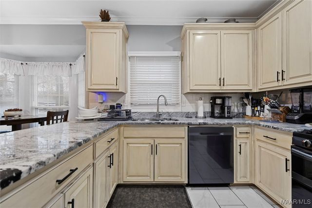 1852 Wentworth Drive, Montgomery, AL 36106