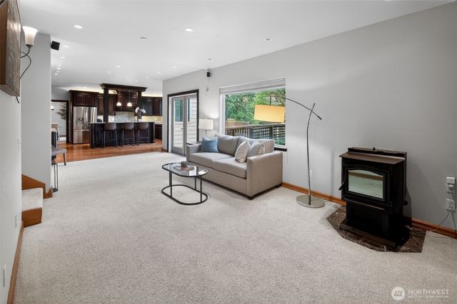 24520 NE 196th, Woodinville, WA 98077