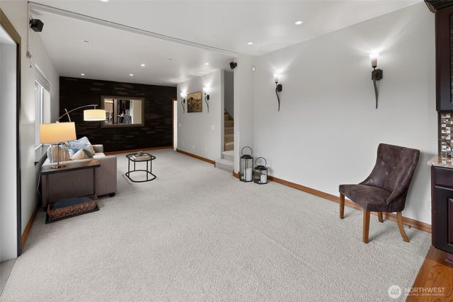 24520 NE 196th, Woodinville, WA 98077