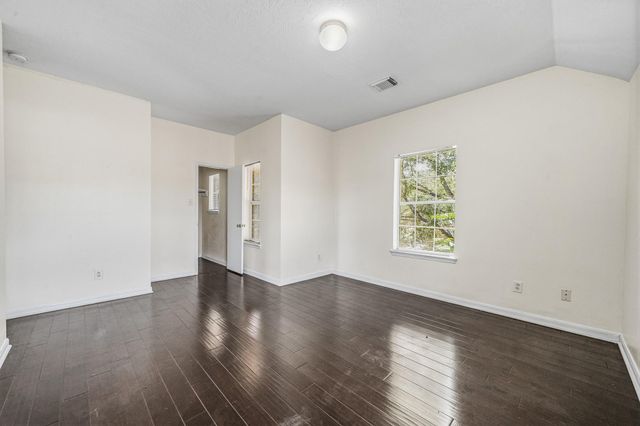 9641 Weldridge Drive, Sugar Land, TX 77498