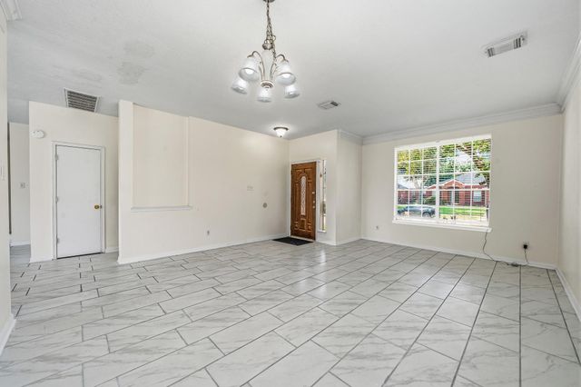 9641 Weldridge Drive, Sugar Land, TX 77498