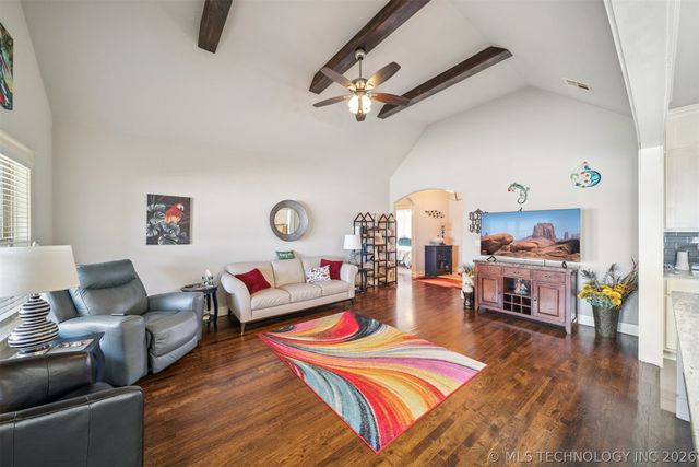 1108 Colhurst Lane, Claremore, OK 74019