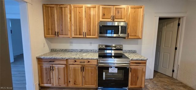 1254 Main Street, Follansbee, WV 26037