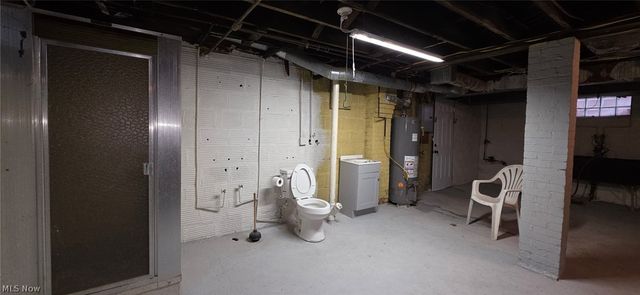 1254 Main Street, Follansbee, WV 26037