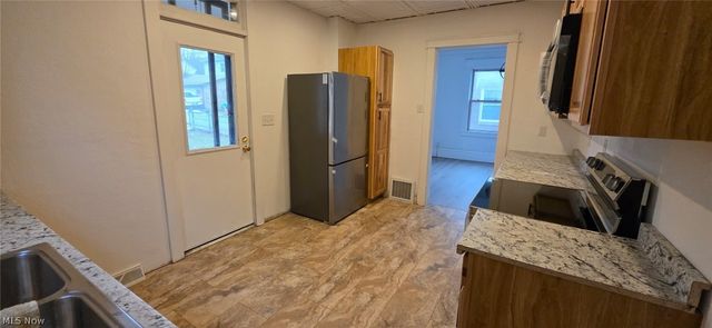 1254 Main Street, Follansbee, WV 26037