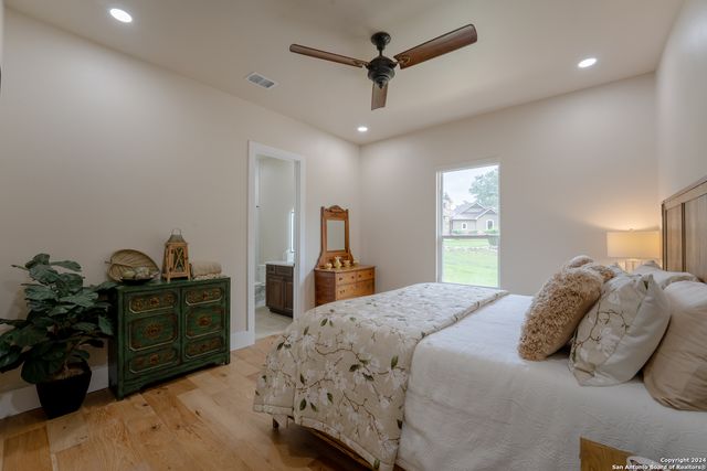 507 ARTHUR CT, Spring Branch, TX 78070