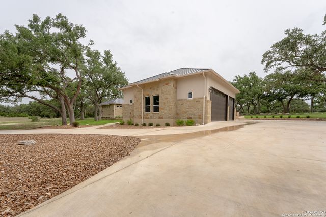 507 ARTHUR CT, Spring Branch, TX 78070