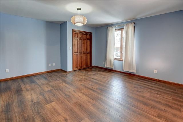 10 Bluebird Drive, Agency, MO 64401