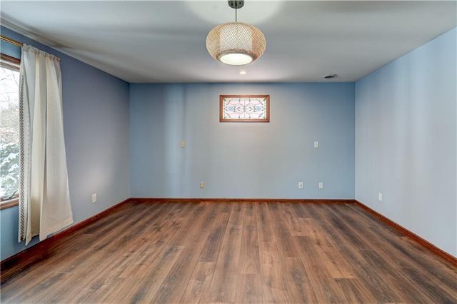 10 Bluebird Drive, Agency, MO 64401