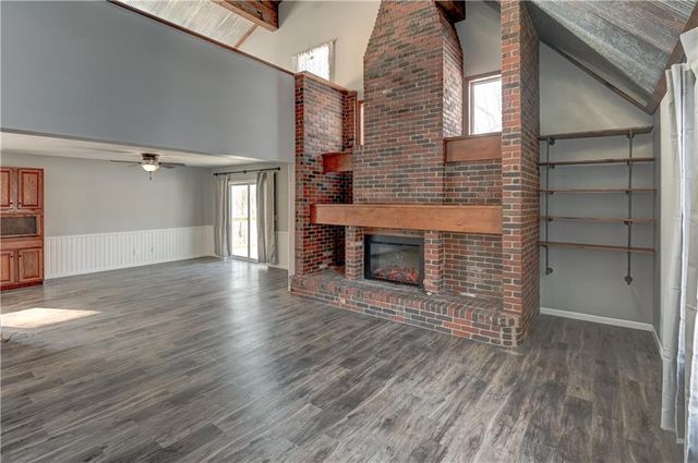 10 Bluebird Drive, Agency, MO 64401