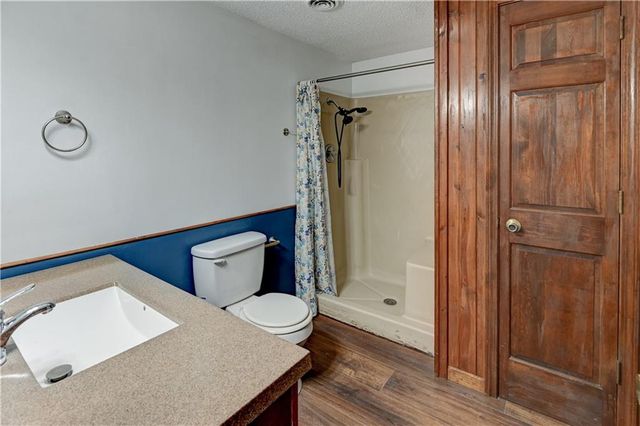 10 Bluebird Drive, Agency, MO 64401