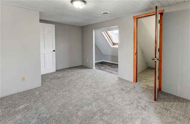 10 Bluebird Drive, Agency, MO 64401