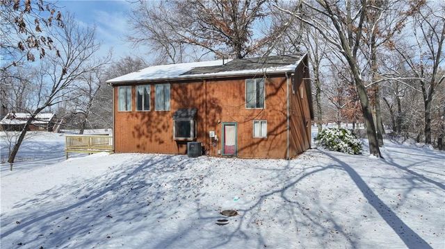 10 Bluebird Drive, Agency, MO 64401