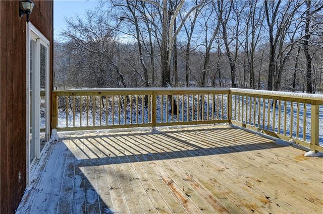 10 Bluebird Drive, Agency, MO 64401