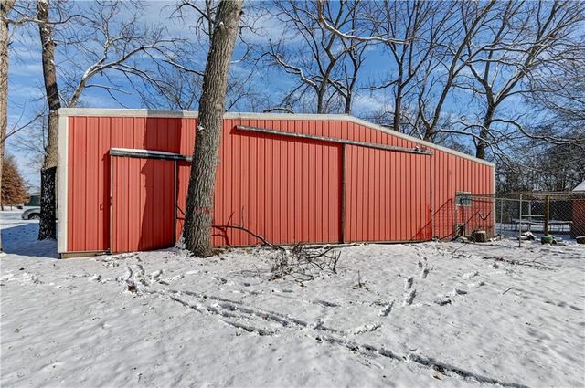 10 Bluebird Drive, Agency, MO 64401