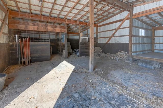 10 Bluebird Drive, Agency, MO 64401