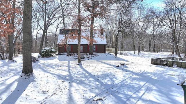 10 Bluebird Drive, Agency, MO 64401