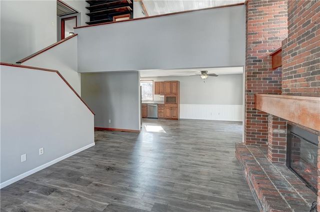 10 Bluebird Drive, Agency, MO 64401