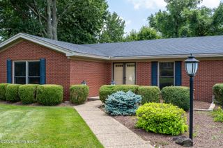 9814 Boxford Ct, Louisville, KY 40242
