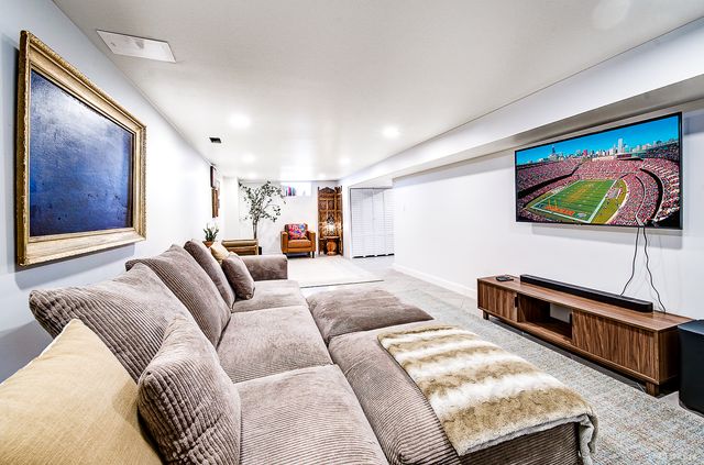 3527 Lake Street, Lansing, IL 60438