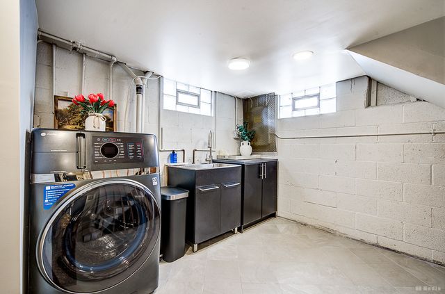 3527 Lake Street, Lansing, IL 60438