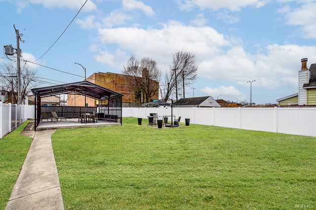 3527 Lake Street, Lansing, IL 60438