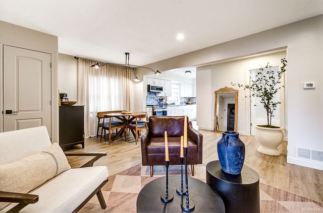 3527 Lake Street, Lansing, IL 60438